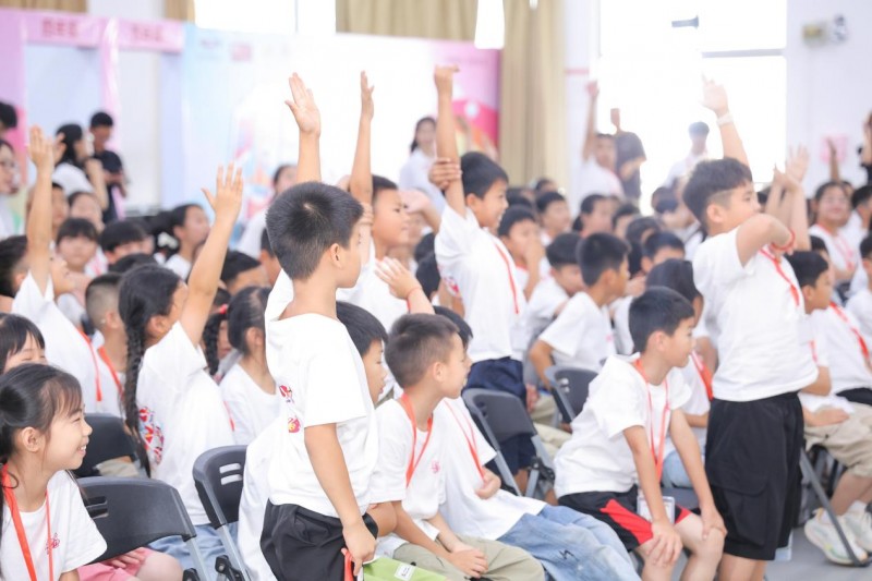 暑期社会实践|现代管理学院:赓续十五载,五色花暑期社会实践队用爱传递爱